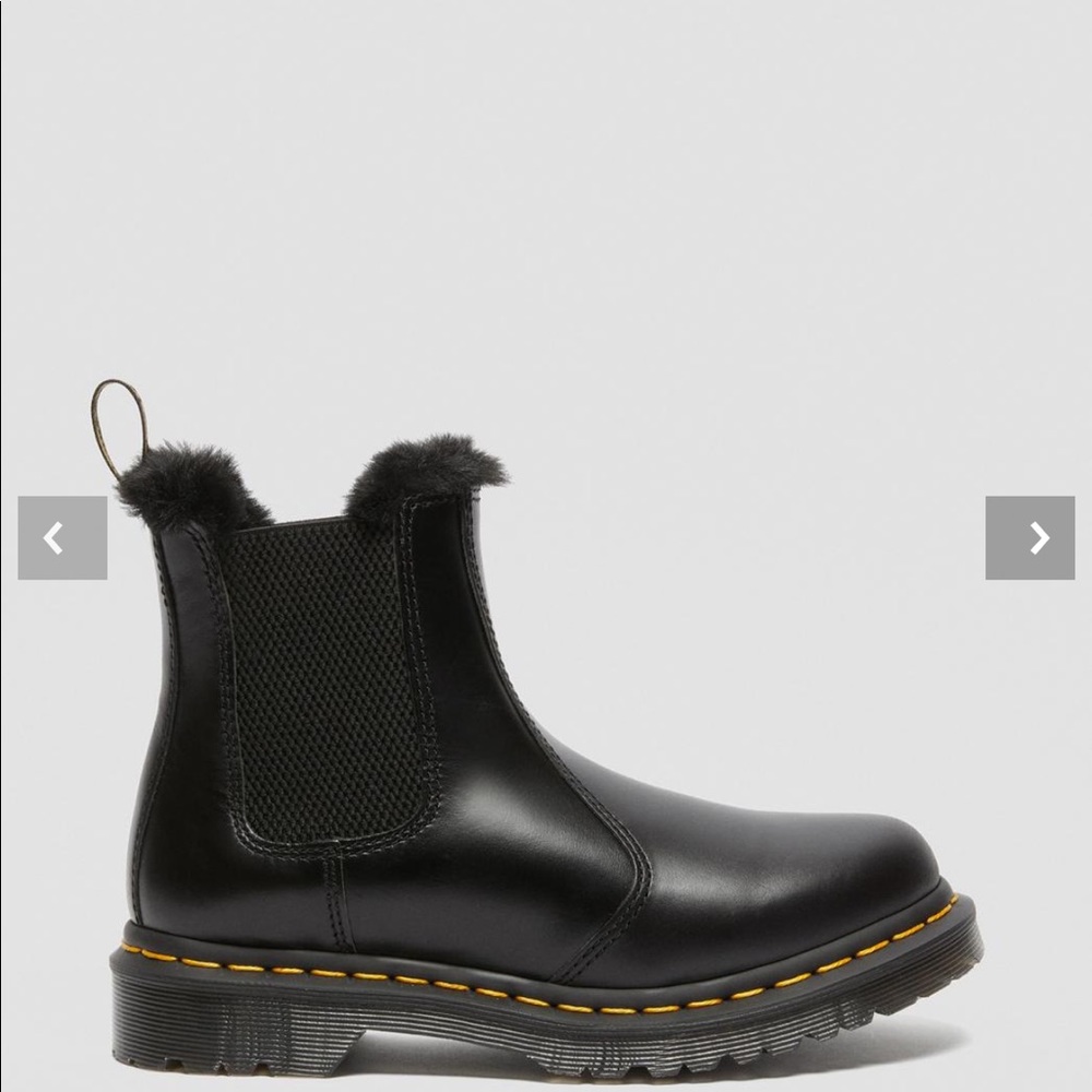 DR.MARTENS 2976 LEONORE FAUX FUR LINED CHELSEA BOOTS
